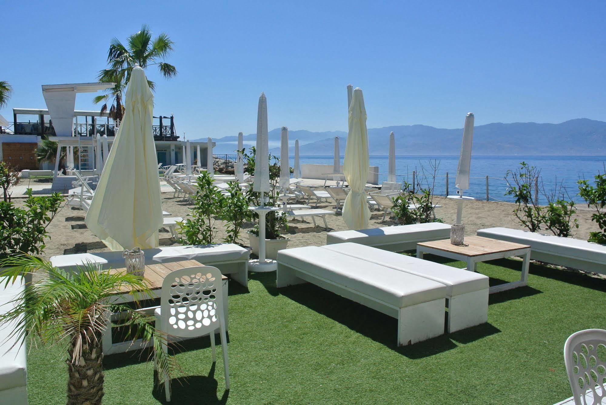 B&B Pellicano Guest House Reggio di Calabria Kültér fotó